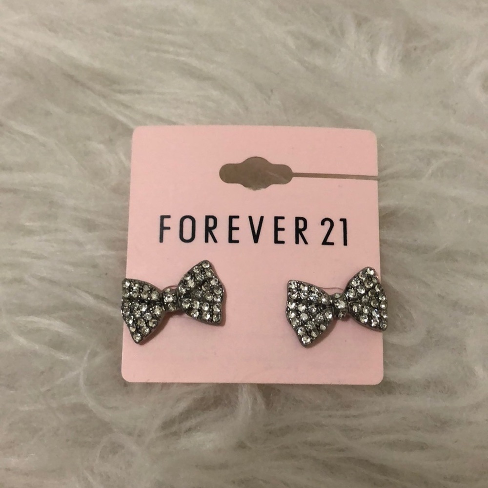 Bow Stud Earrings